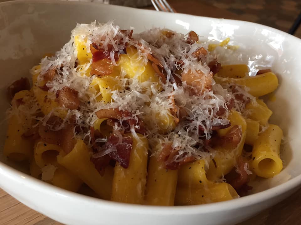 Marzapane a Roma, la carbonara