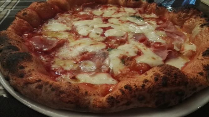 Margherita con prosciutto cotto