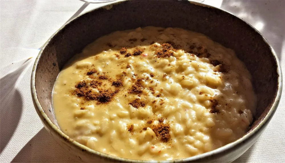 Giglio, Risotto ajoojoepeperoncino, gamberi rossi crudi e garam masala