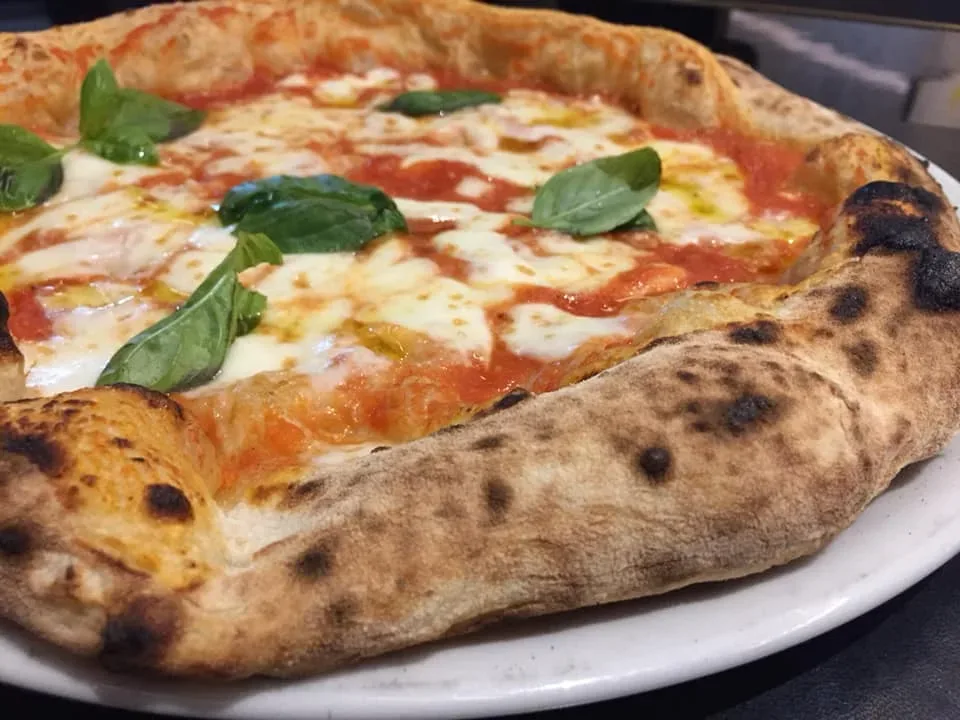 Pizzeria La Margherita Pizza Siciliana senza acciughe Reviews