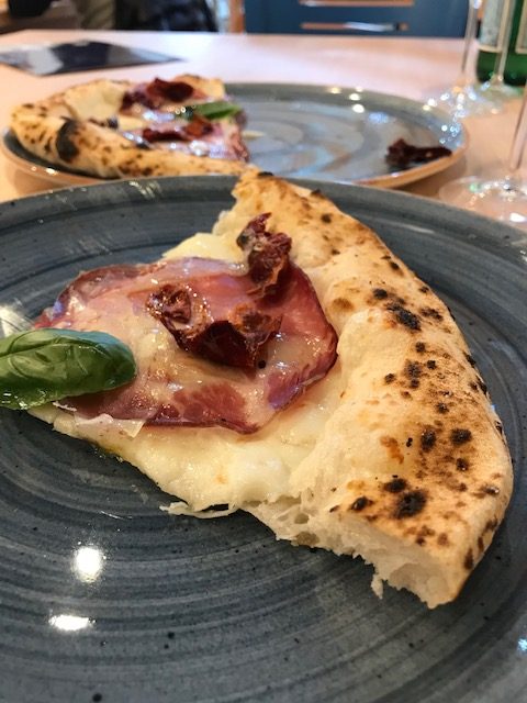 Pizzeria Da Salvatore - sezione della pizza
