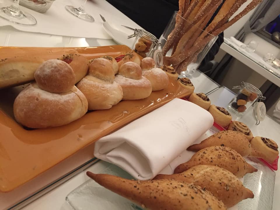 Ristorante ZIQU di Villa Marina, pane e grissini