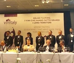 Sette vini che hanno fatto grandi i loro territori