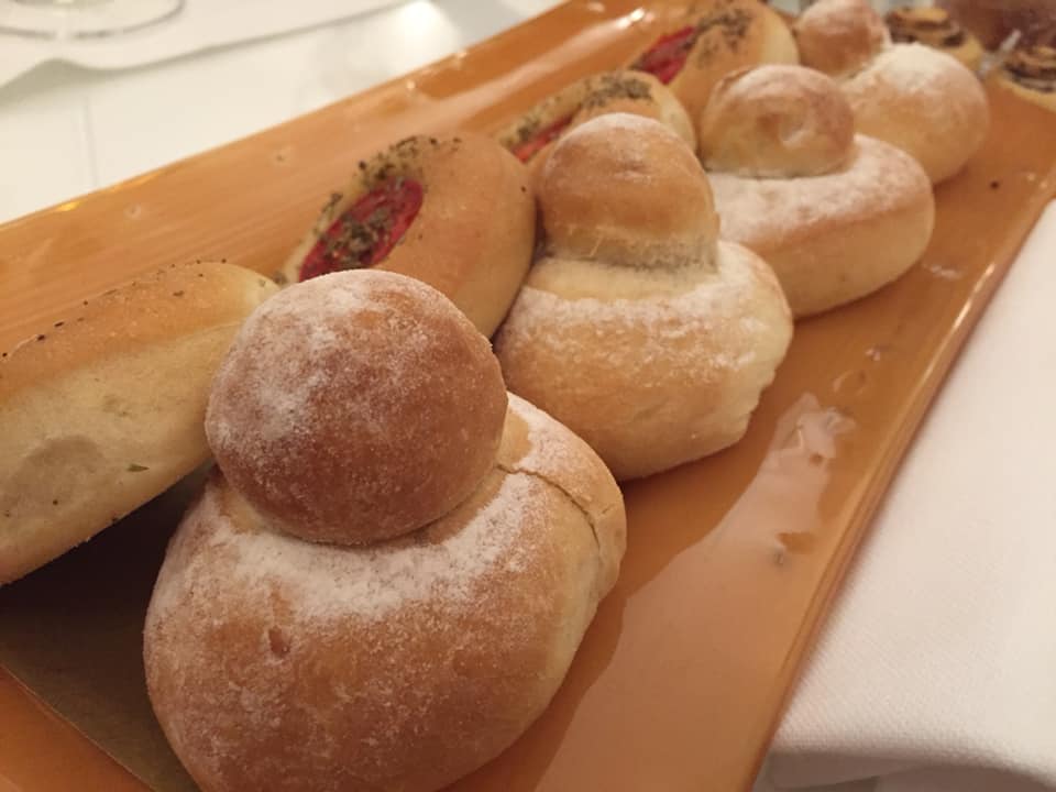 Ristorante ZIQU di Villa Marina, brioche salate e focacce