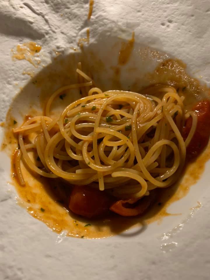Taverna del Capitano -Spaghettino aglio e olio in zuppa di pesce