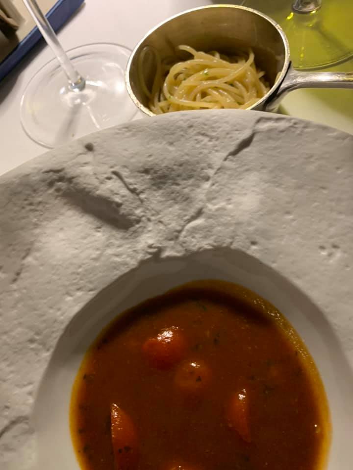 Taverna del Capitano -Spaghettino aglio e olio e zuppa di mare