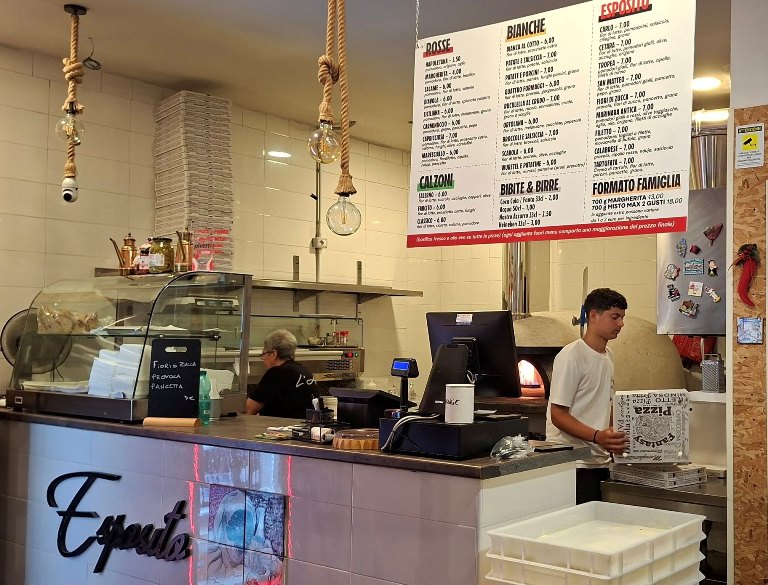 Esposito Pizzeria, l’interno