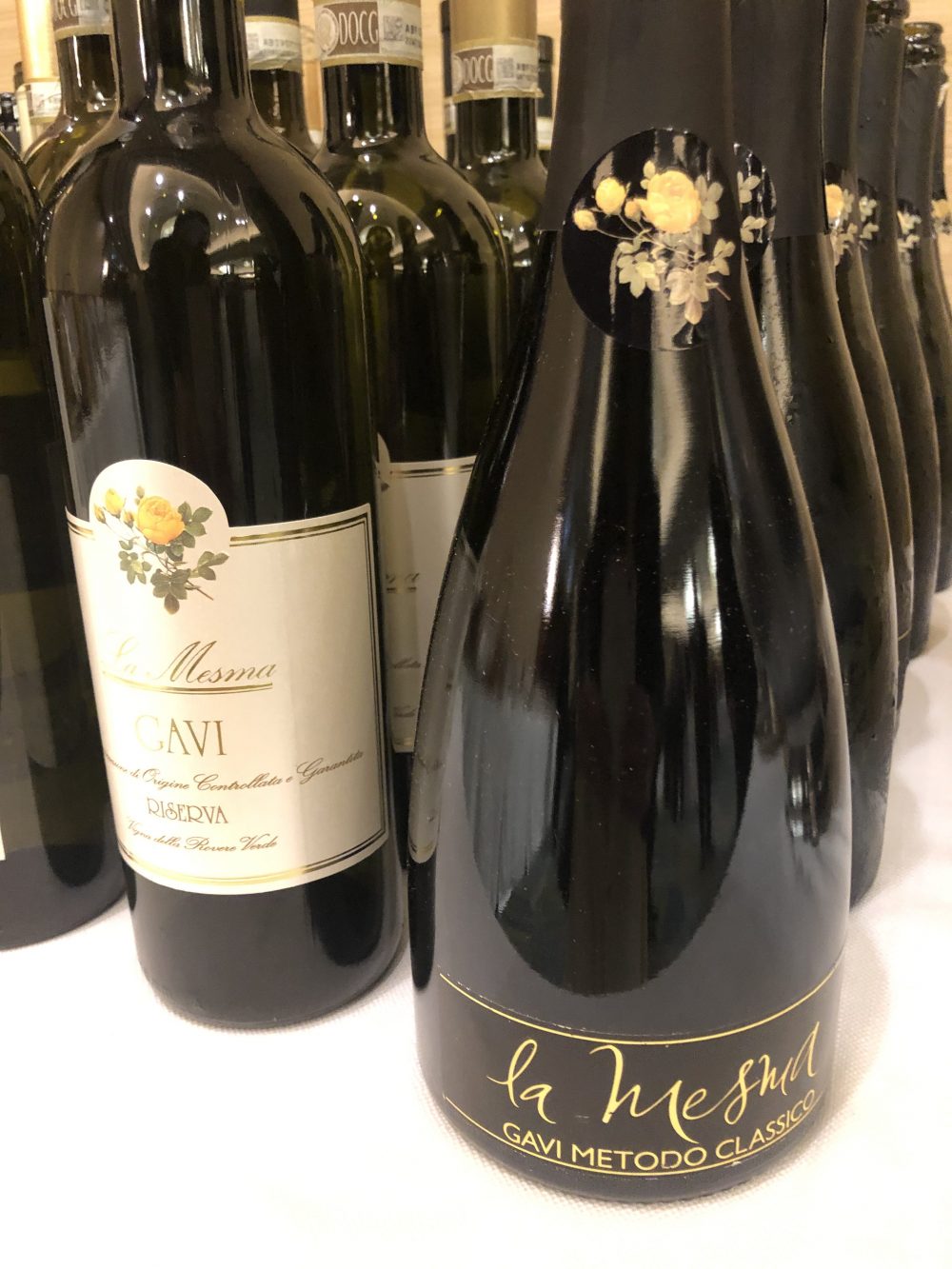 La Mesma Gavi DOCG RISERVA Vigna della Rovere Verde 2018 e La Mesma Gavi Spumante Metodo Classico 2011