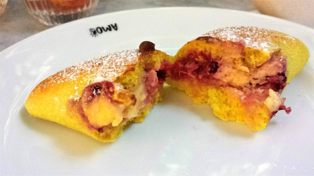 Amor - Masscalzino, crema pasticcera e frutti di bosco