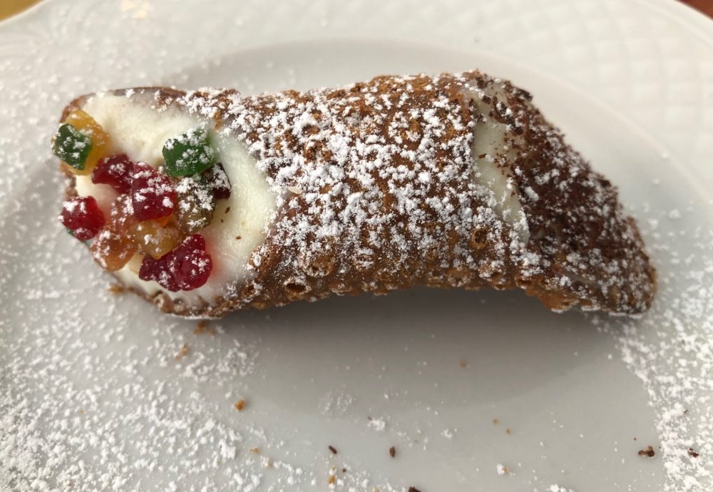  Cannolo siciliano