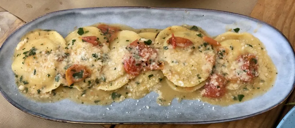 Palma de Mallorca - ravioli al formaggio di capra