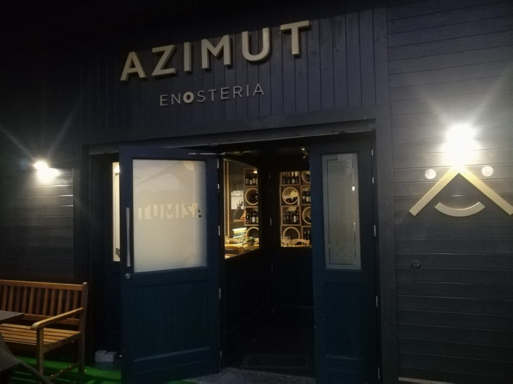 Azimut Enosteria, ingresso