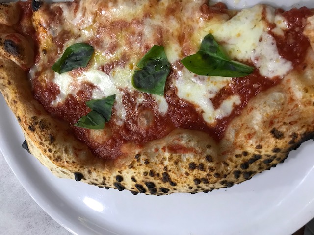 Pizzeria Nonna Ma’ - Pizza Margherita