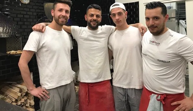 Pizzeria Pulcinella da Ciro - Ciro Casale e parte dello staff