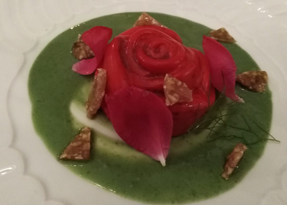 Ristorante Il Petrosino Dolce alla rosa con confettura rose