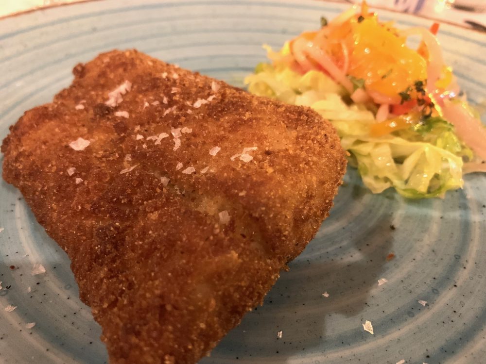 Suscettibile - cotoletta di ricciola con insalatina agrodolce