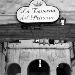 Taverna del Principe, l'insegna