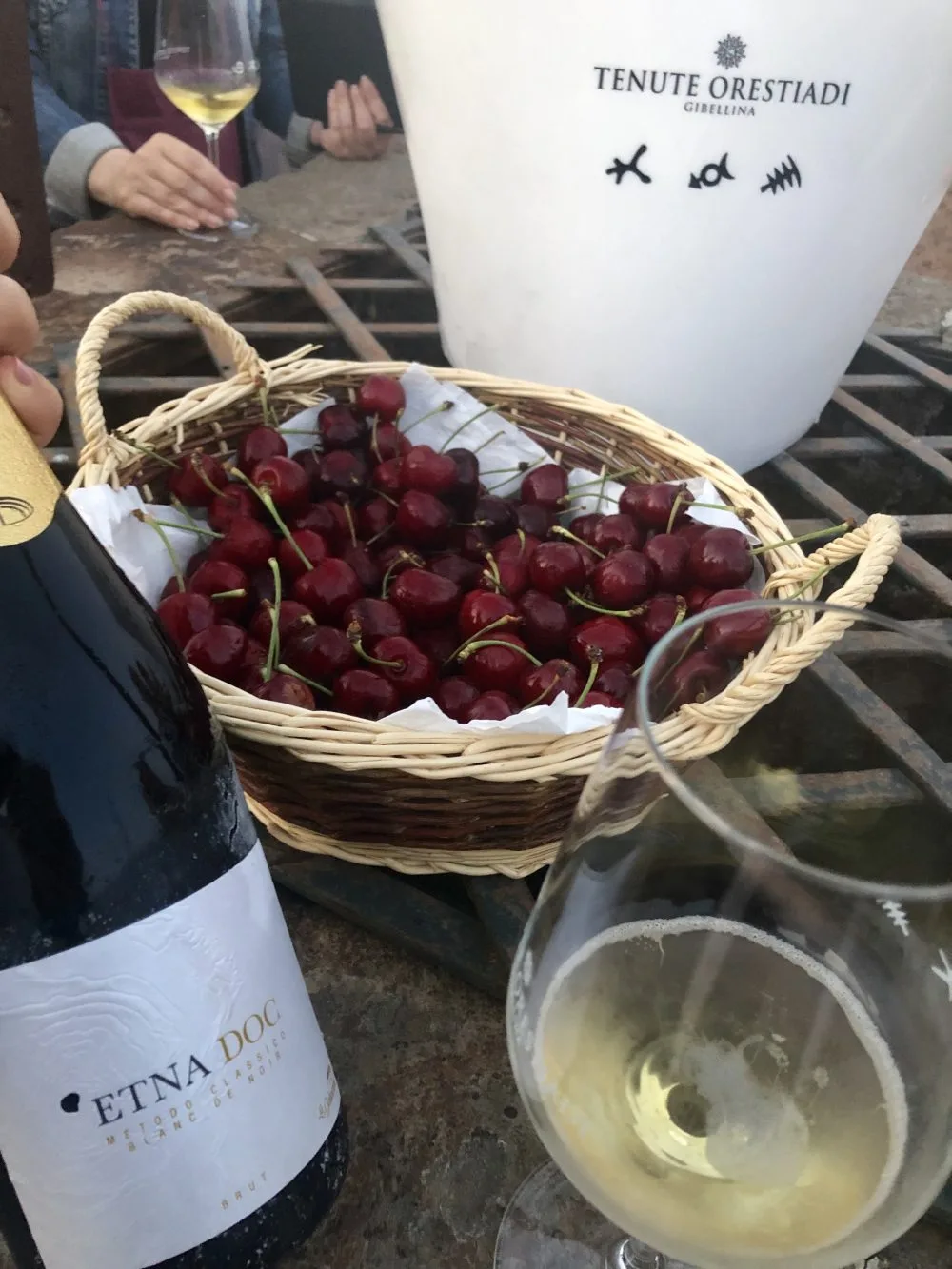 Metodo Classico Etna DOC Blanc de Noir Brut- La Gelsomina