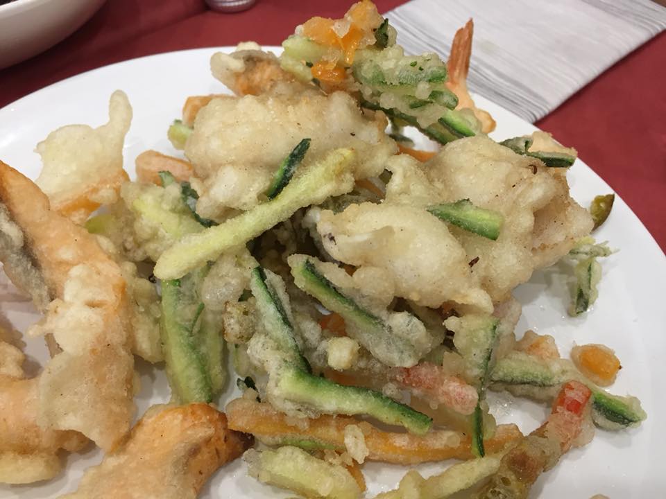 Pasta e... a Sant'Agata dei due golfi, tempura di gamberi e verdurine