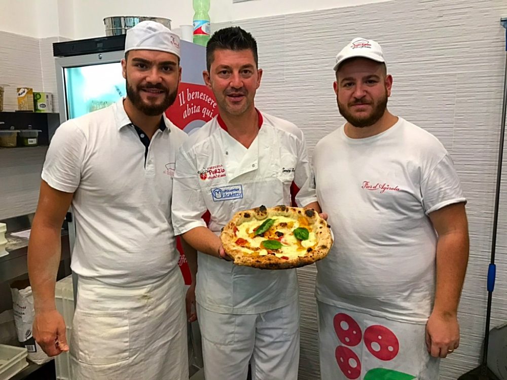 Pizzeria Al Solito Porzio - Errico Porzio e parte dello staff