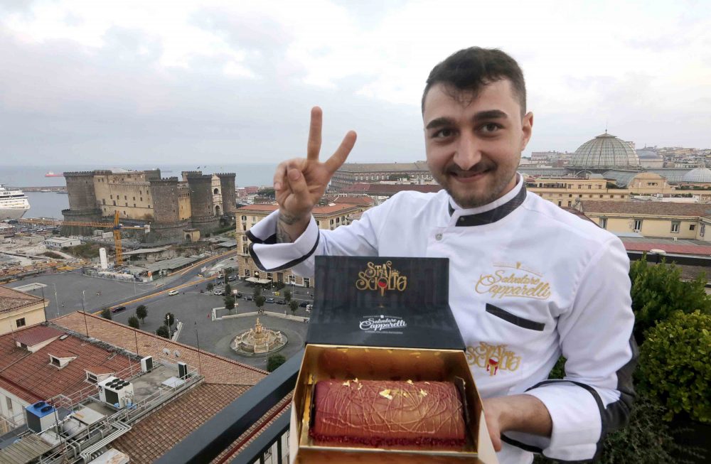 Napoli Hotel Mediterraneo 08 luglio 2019 San Genna' un Dolce per San Gennaro confronto creativo tra i maestri pasticceri per il riconoscimento del miglior dolce dedicato a San Gennaro. Vinto da Raffaele Barresi il " premio San Gennaro" con il dolce " Stai sciolto". Ph: Stefano Renna / Roberta De Maddi