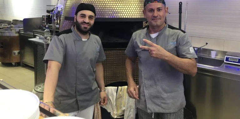 Scugniz - Antonio Federico e il suo aiutante