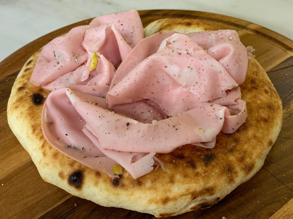 Pizzeria Elite - Pane e Mortadella nel Ruoto, mortadella e pepe