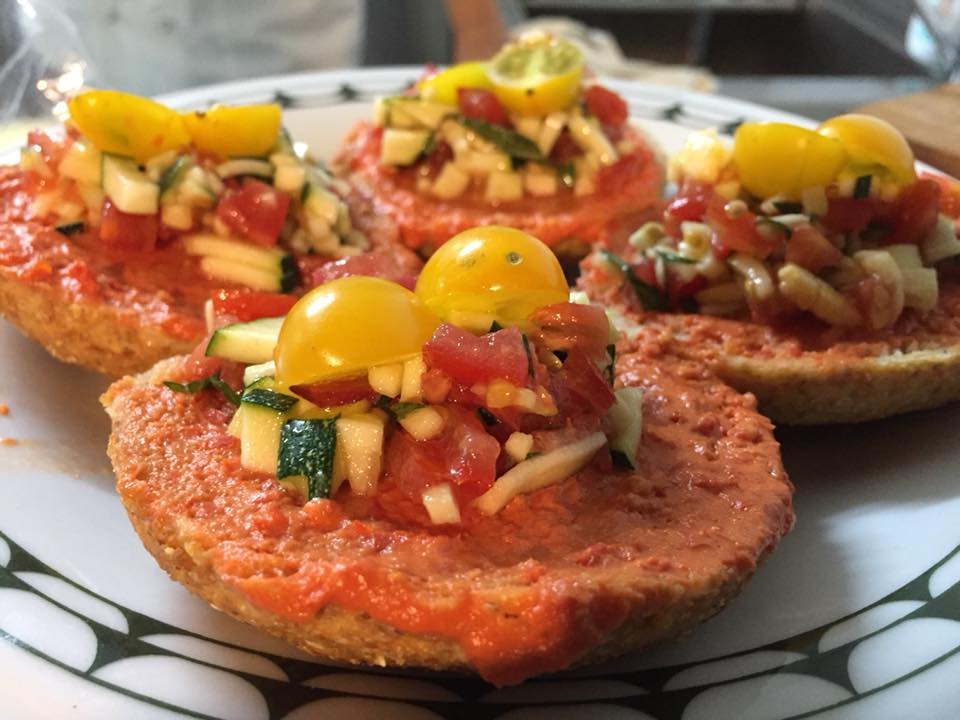 La Cantina a Gioi, freselle al pomodoro zucchine