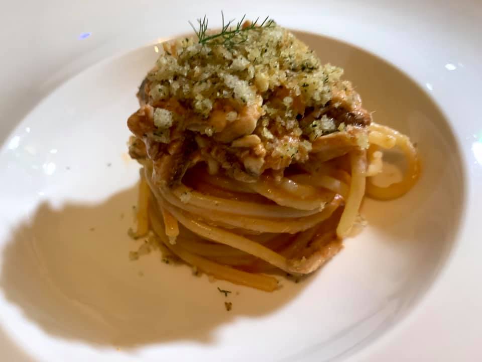 Aquadulcis spaghettone con alici di Pioppi, pecorio e mollica di pane al finocchietto