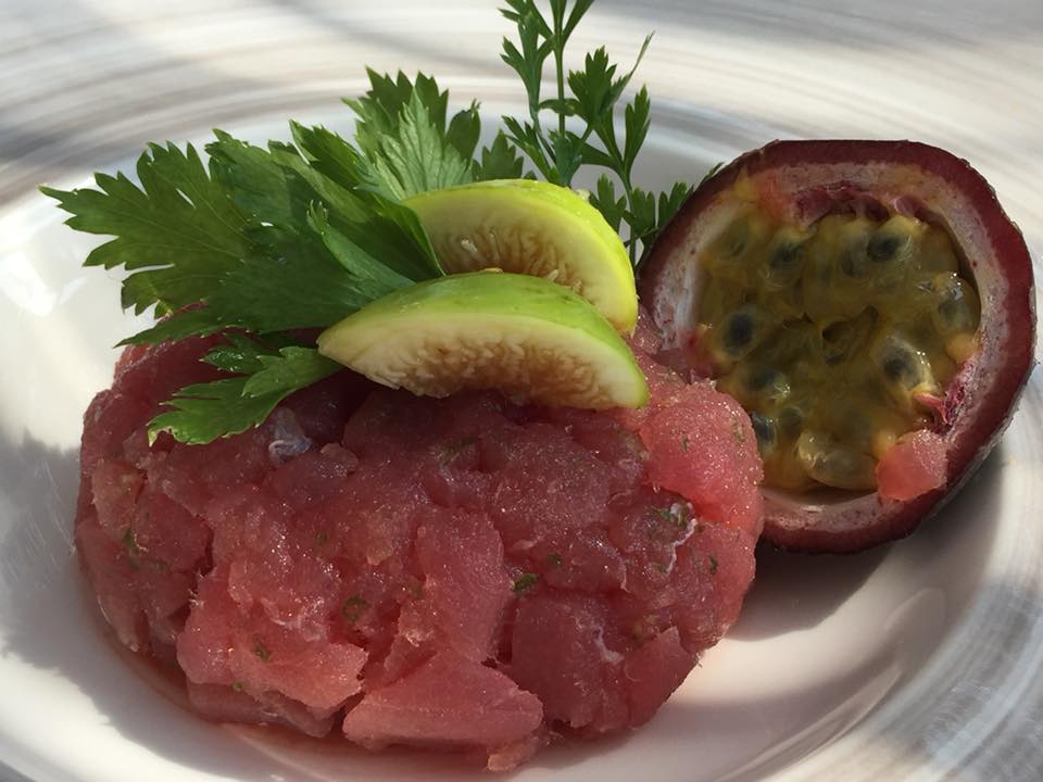 Oleandri Beach Club, la tartare di tonno