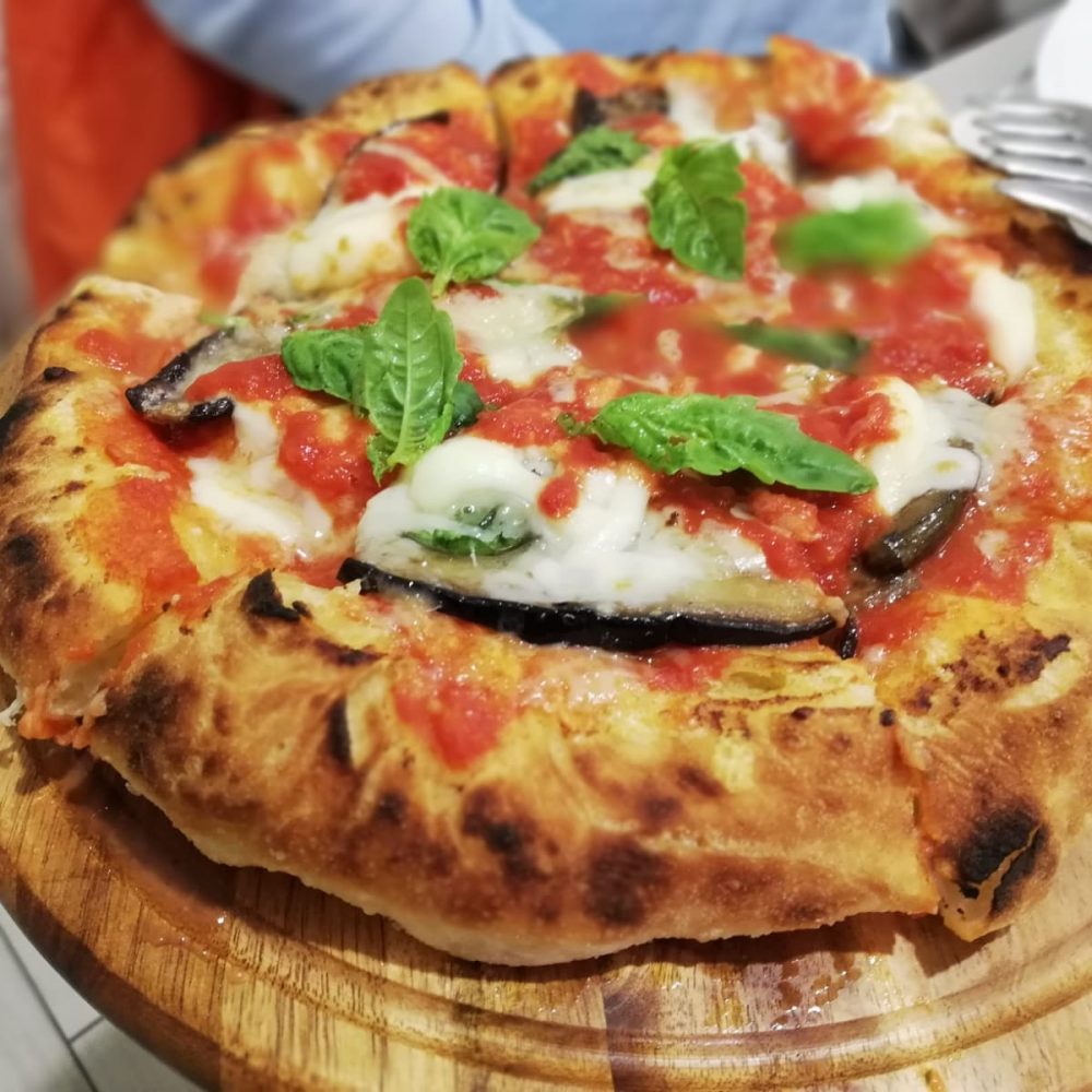  Pizzeria Elite - Parmigiana, pomodoro, provola, melanzane parmigiano