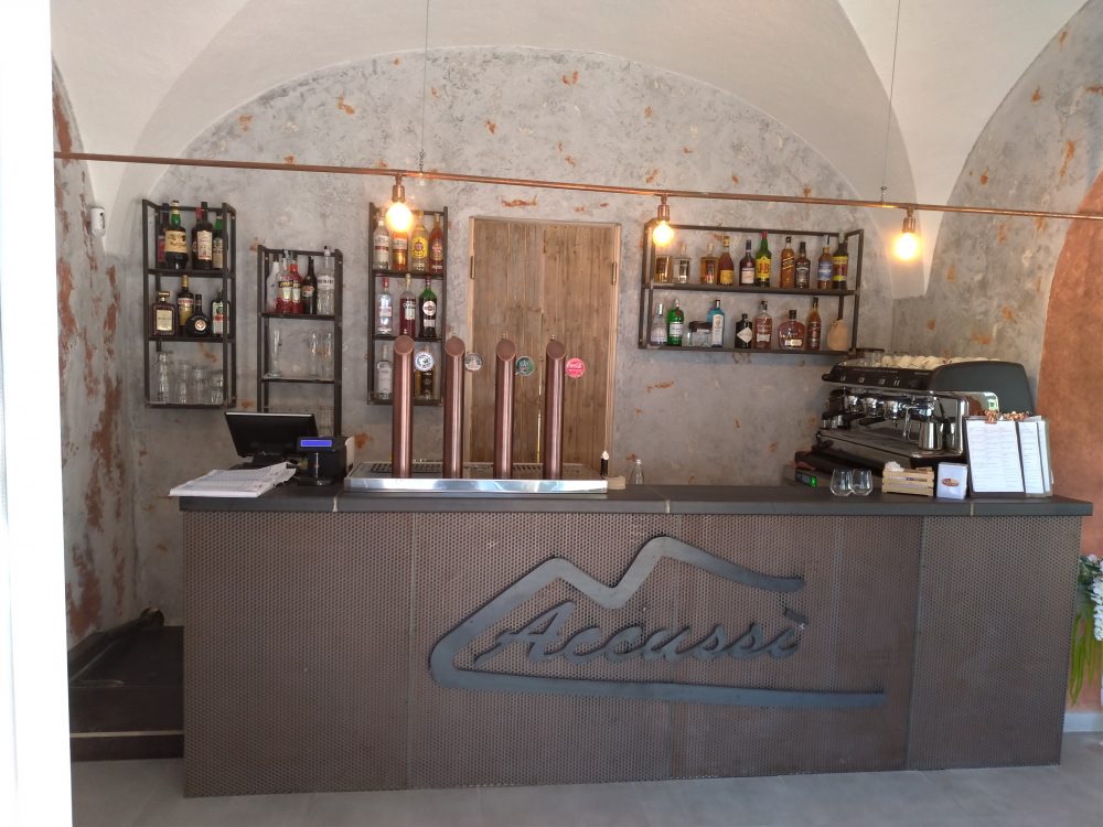 Accussi' - L'ingresso del Ristorante