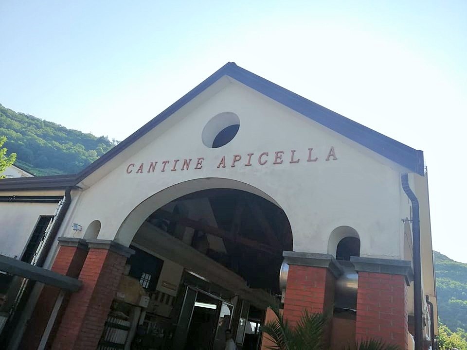 La cantina Apicella a Tramonti