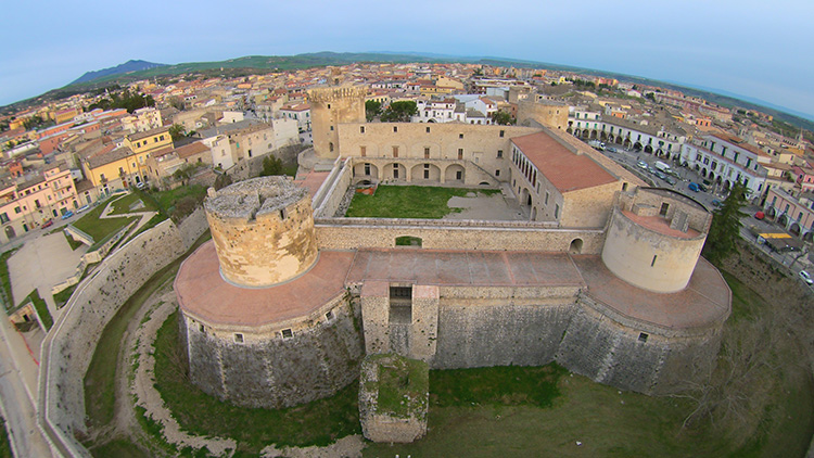 Venosa e il suo castello