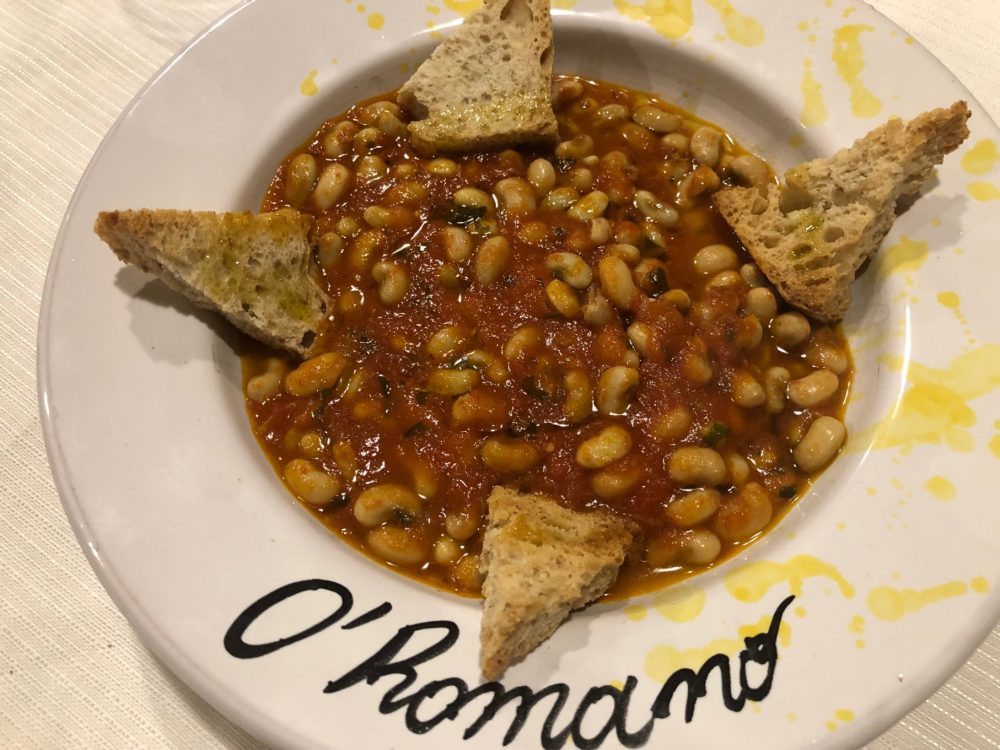Trattoria O’Romano - fagioli al sugo preparato con i pomodori San Marzano