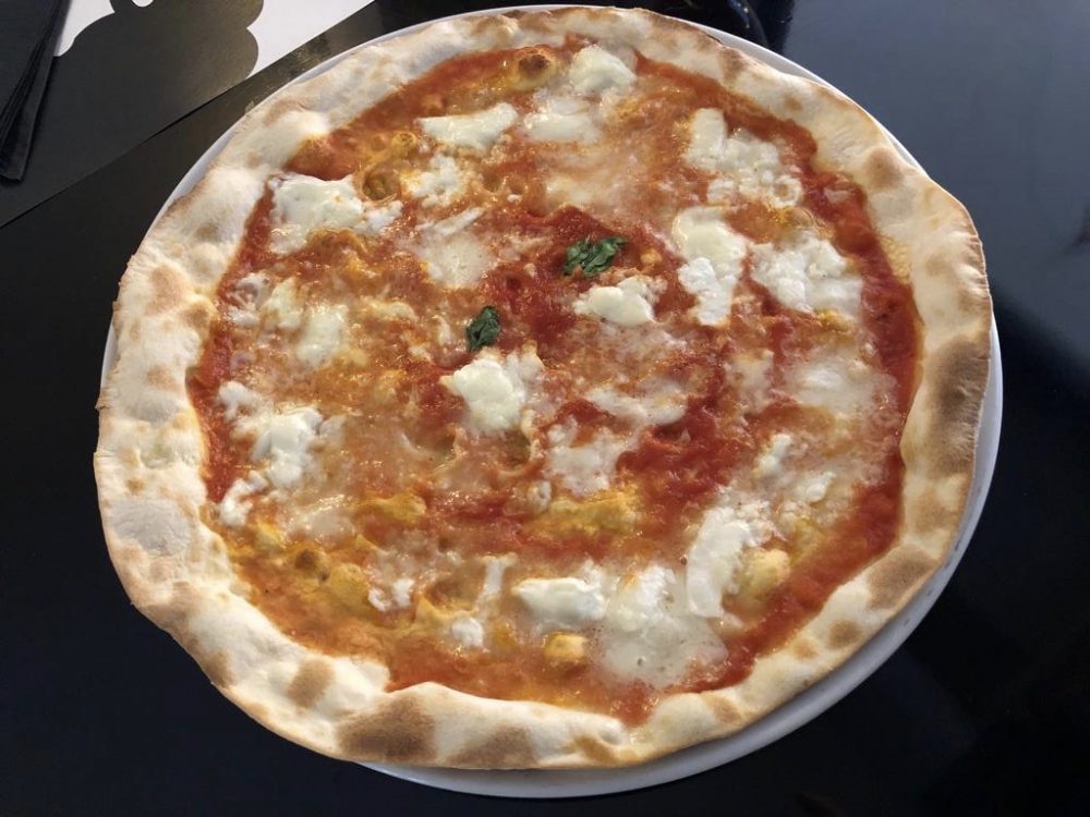 Pizzeria Barabba, bufala