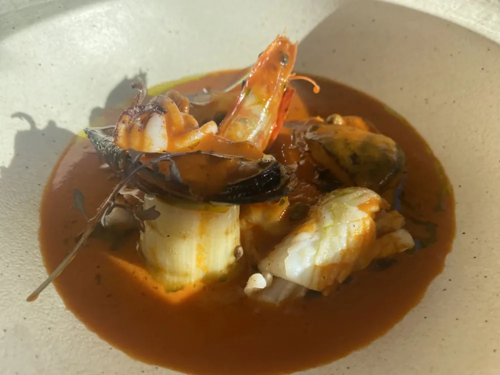 L'Osteria dell'Orologio - Zuppa di pesce alla brace e verdure croccanti