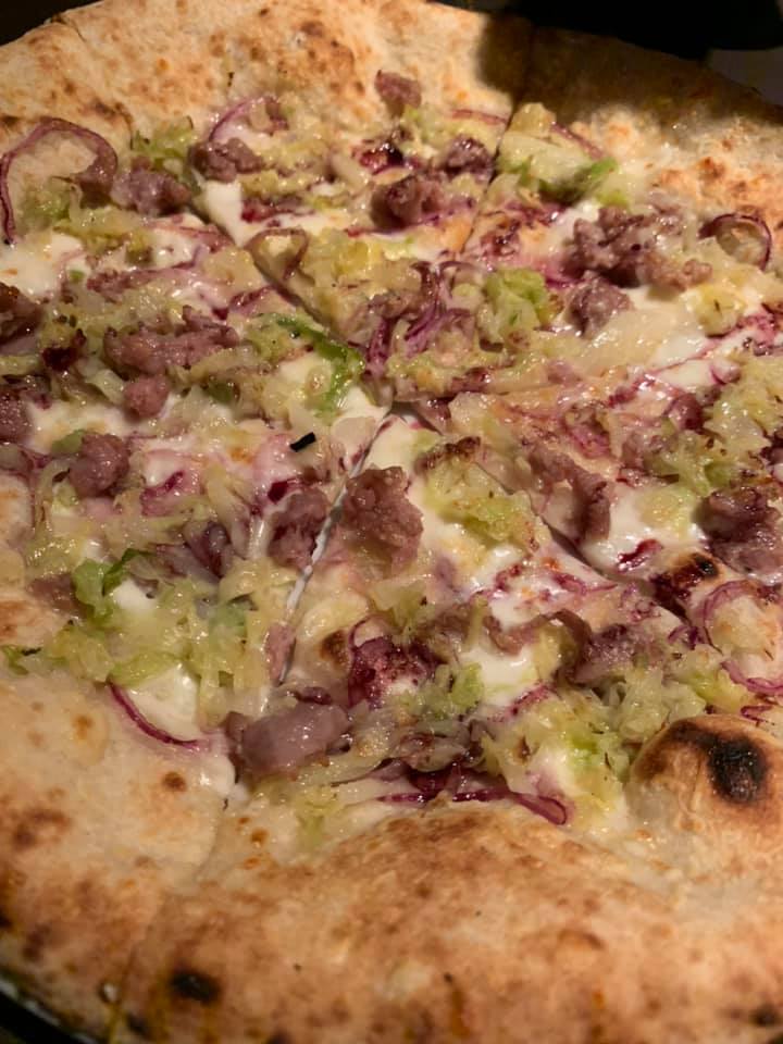 Dry Milano - Pizza cassoeula verza, salsiccia pezzente,latticino e vino