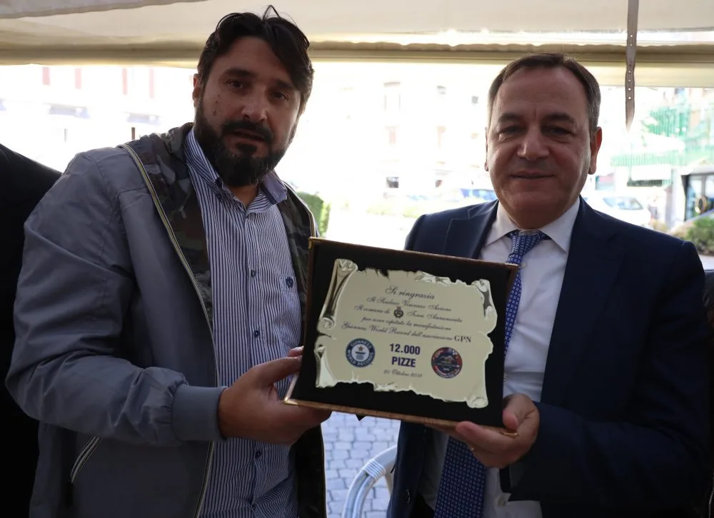 La Piccola Napoli - Consegna Targa