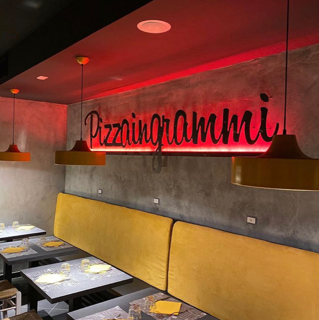 Pizzaingrammi Pozzuoli - particolare della sala