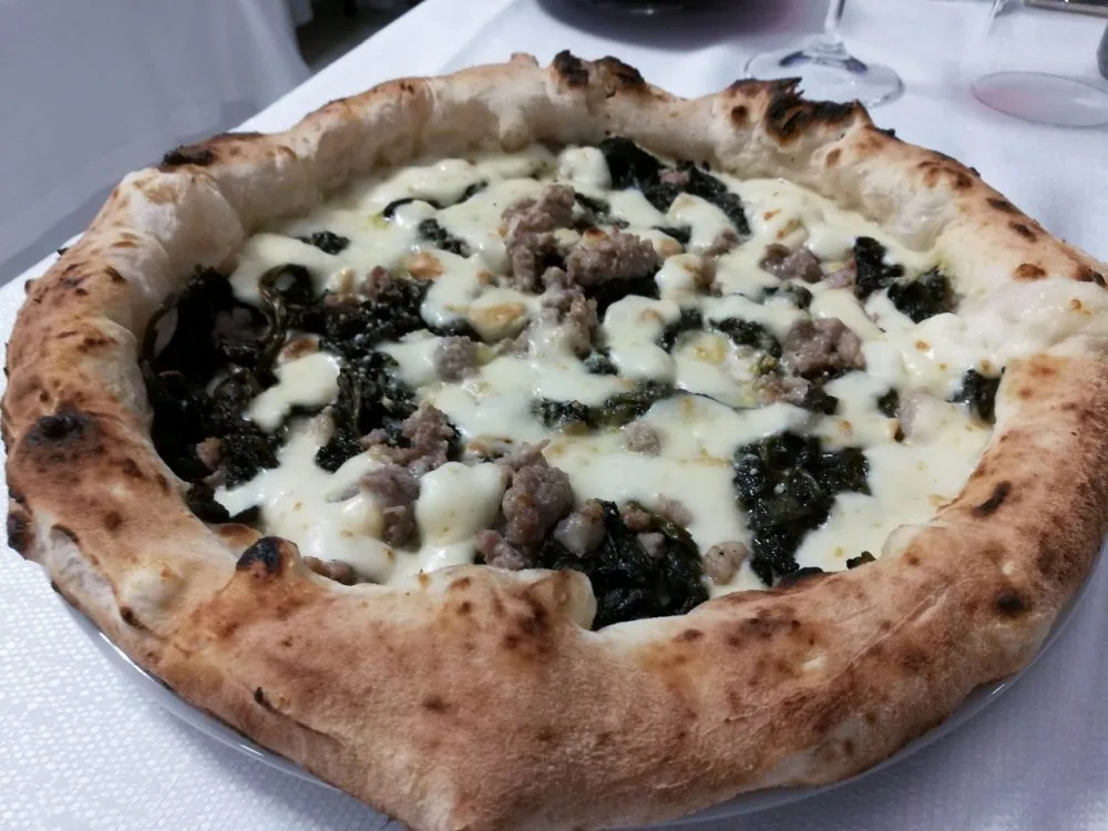 Maison Galeota - salsiccia e friarielli