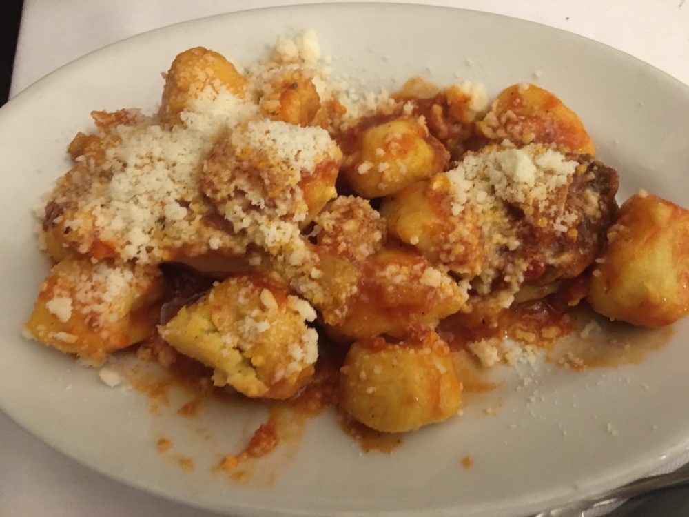 Trattoria da Lucia - Gnocchi al sugo di coda