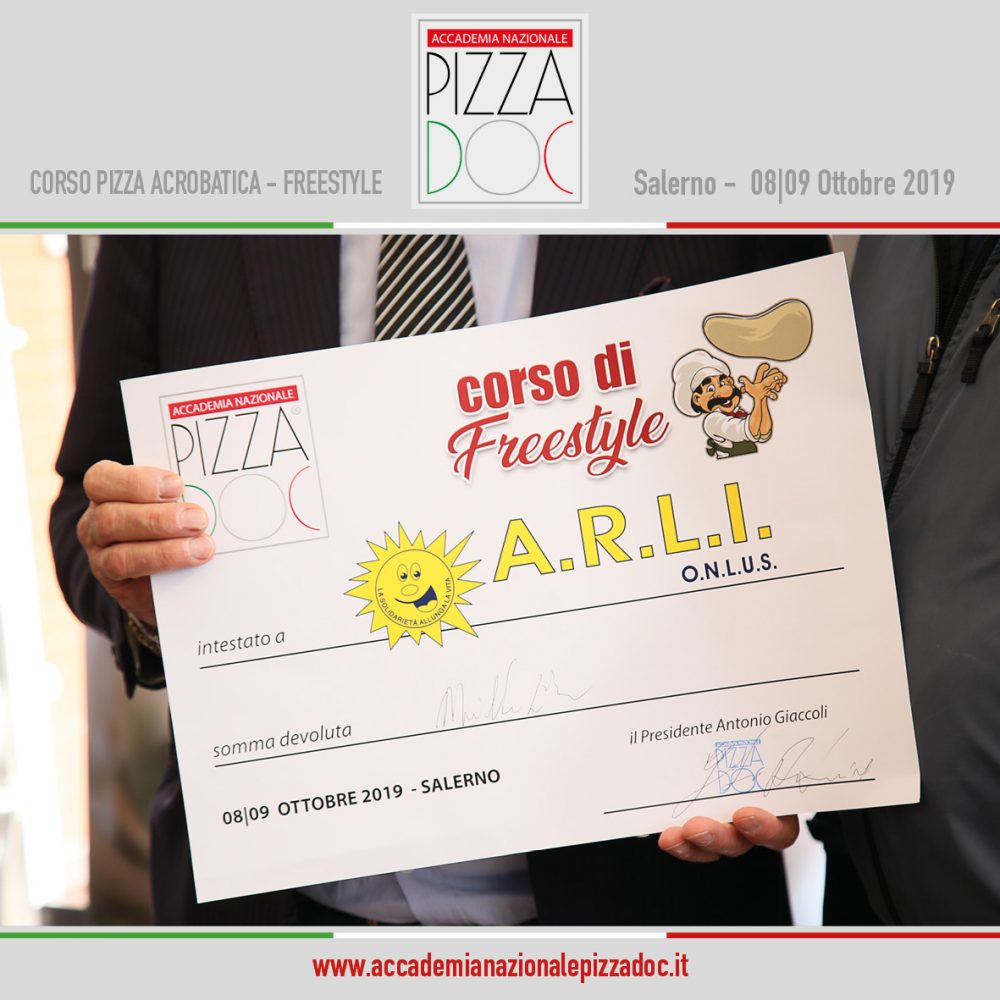 Accademia pizza doc Salerno 9 ottobre 2019 Antonio Fiorillo corso pizza acrobatica freestyle