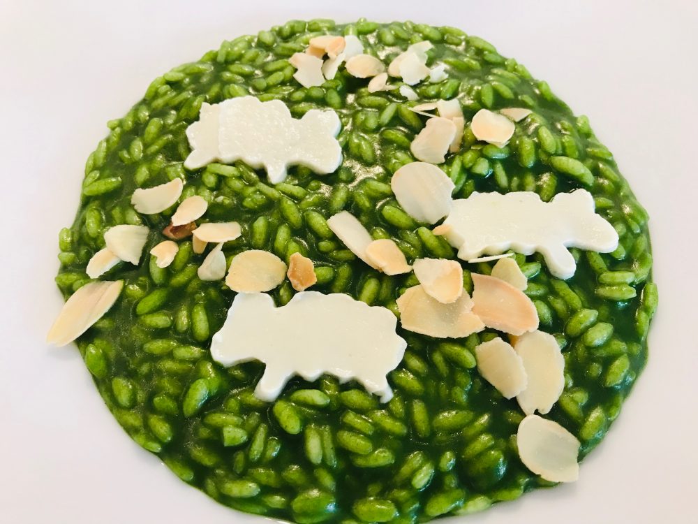 Petit Royal - risotto aglio orsino burro di capra mandorle tostate