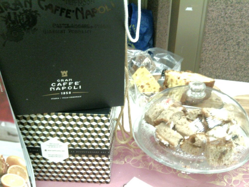Tenzone del panettone- Lo stand del Gran Caffe' Napoli