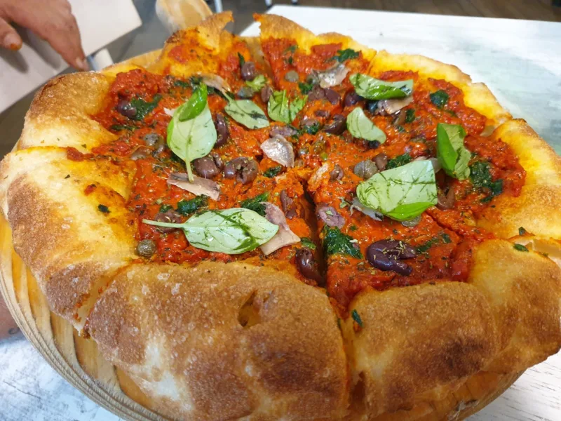 La pizza marinara di Martucci