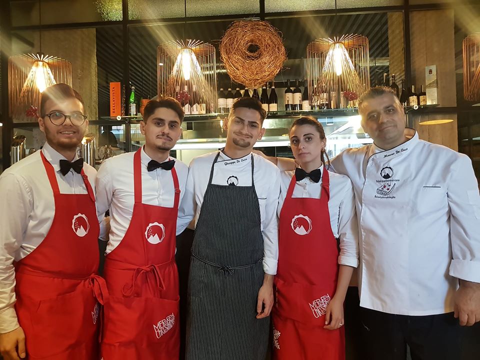 Focaccia con scarole napoletane - Sciue