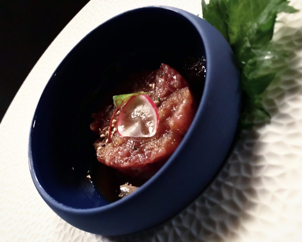 Izu Milano, Tartare di Tonno, Ponzu, Olio EVO & Sesamo Tostato