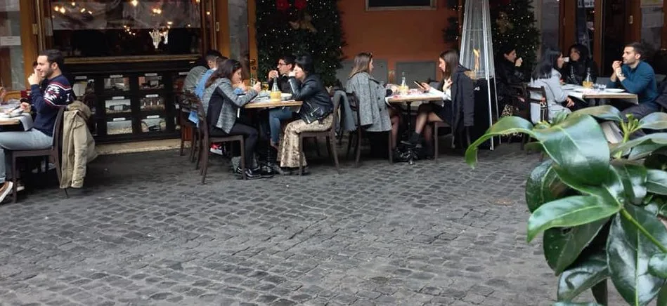 Tonnarello, i tavoli esterni