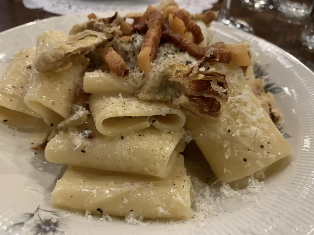 Eufrosino Osteria, gricia con carciofi